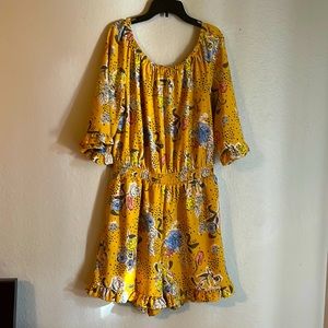 Floral romper/jumpsuit size large